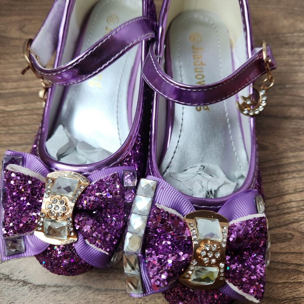 Little girls sparkley heels purple. RIDICULOUSLY cute! Size 10 - Picture 9 of 12